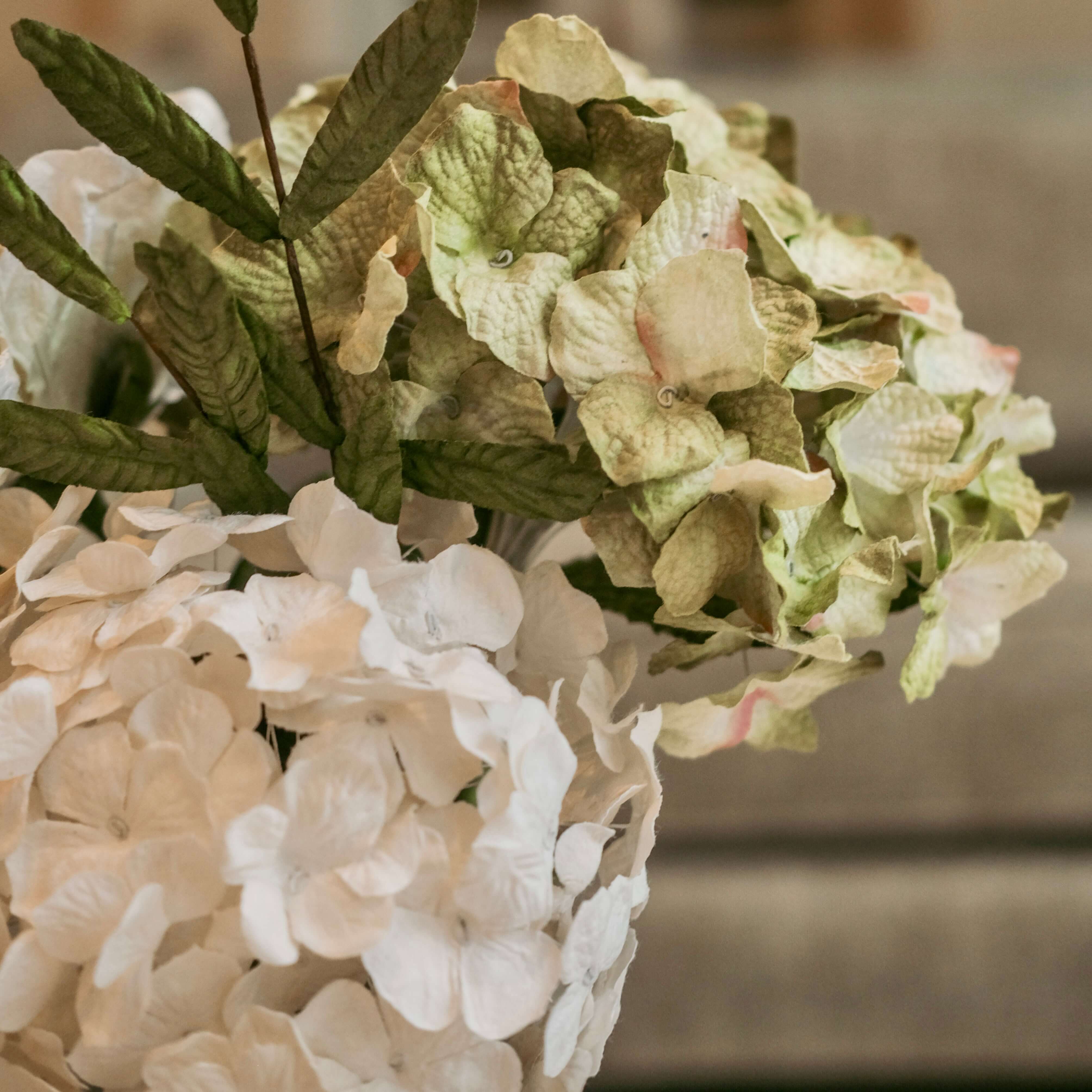Flowrette Redon bouquet papier hortensia pivoine blanc vert