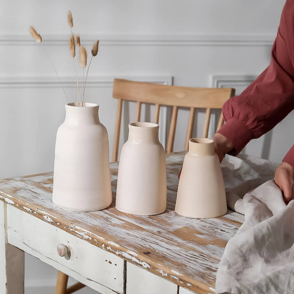 Flowrette Braga Vase artisanal taille M blanc brut
