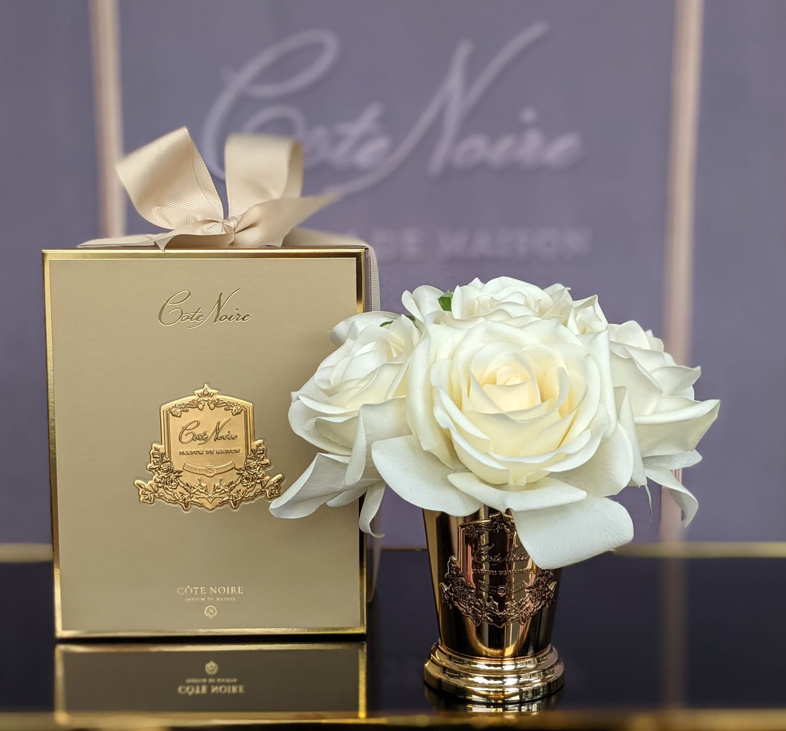 Côte Noire Seven Roses SMC05 bouquet 7 roses champagne coupe dorée
