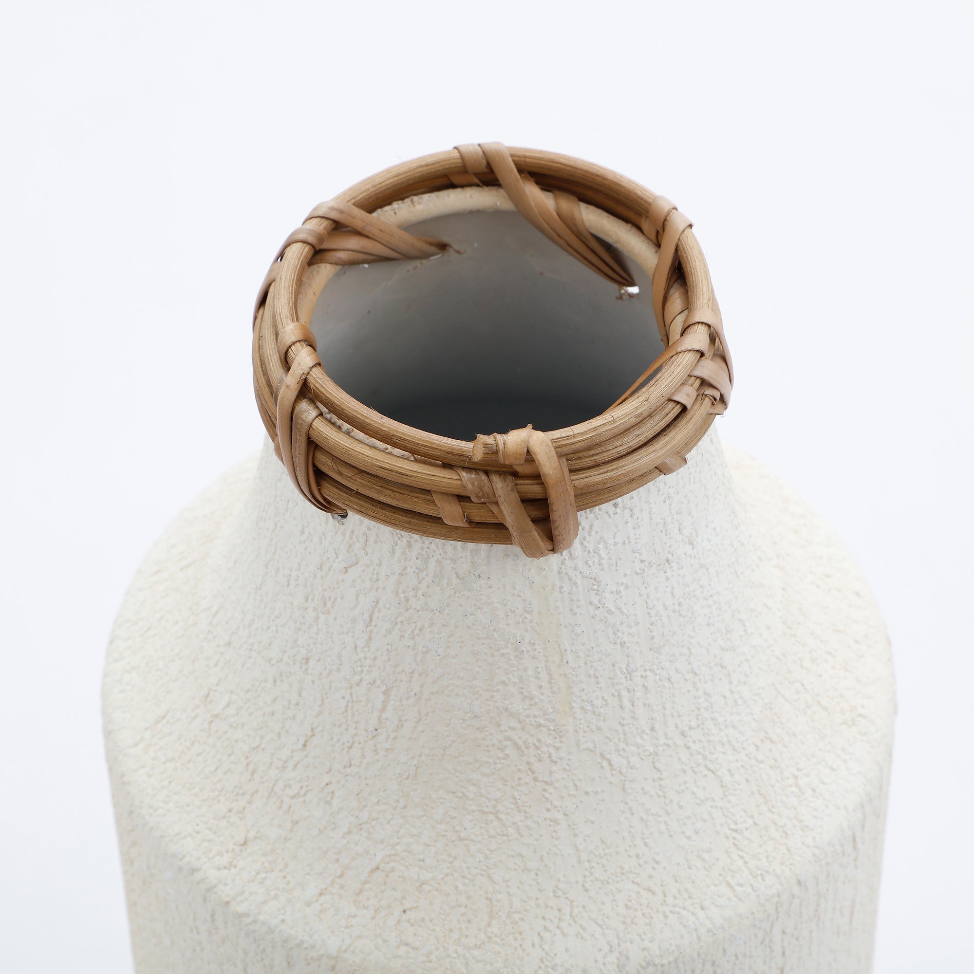 Sia Solea vase métal blanc 32 cm col rotin