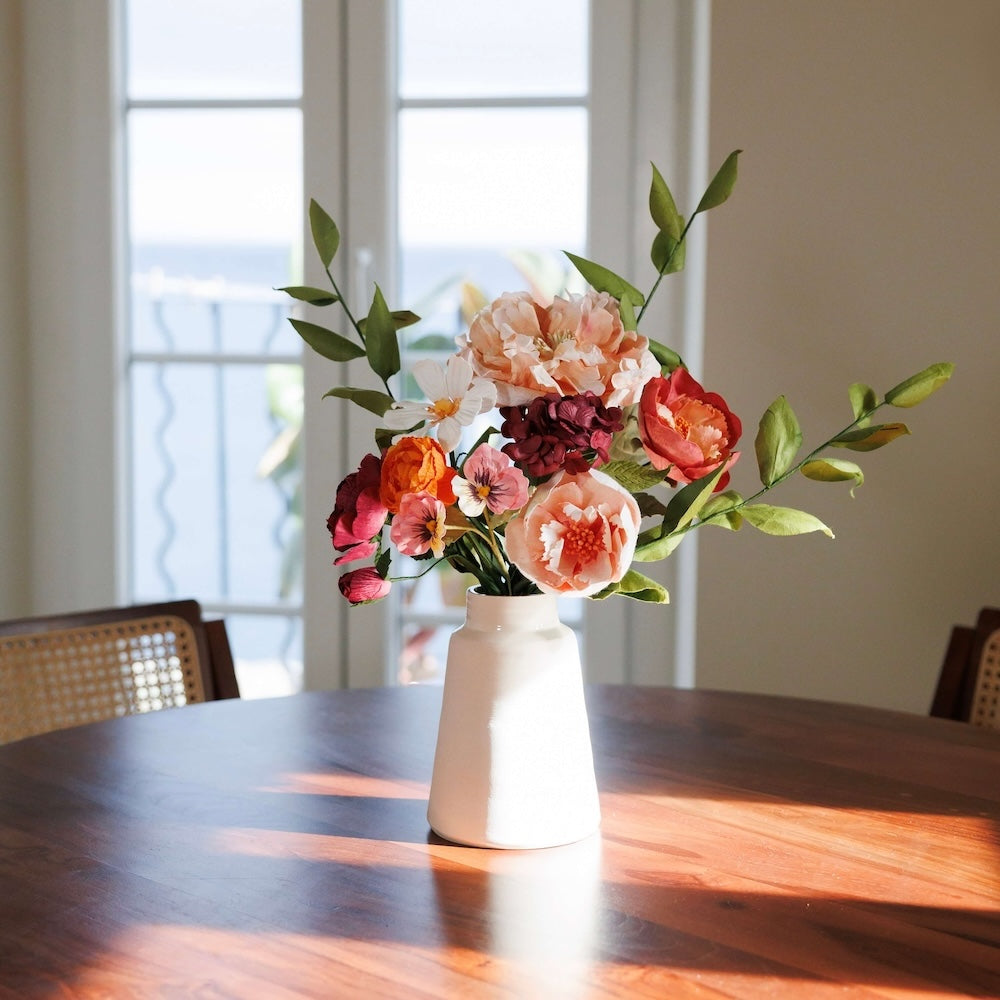 Flowrette Seurat bouquet fleurs en papier blanc corail durable