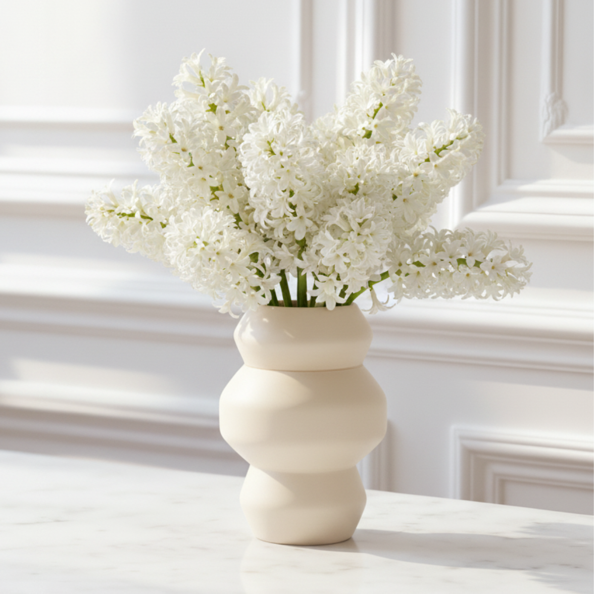 Sia Home Totem 25 cm vase blanc en verre mat