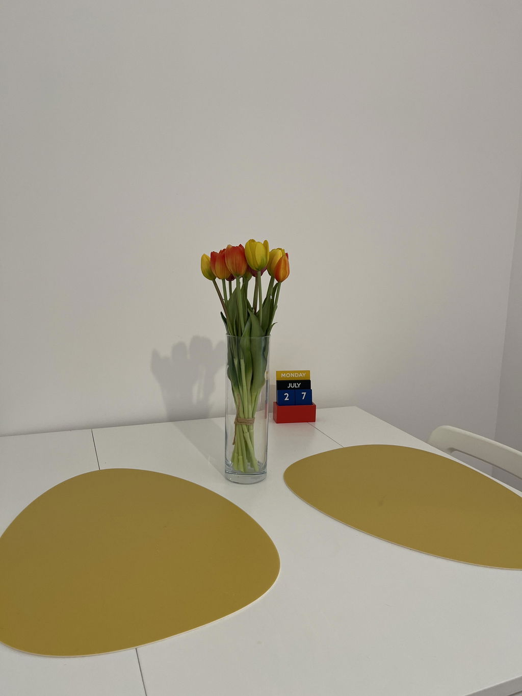 Flowrette Clémentine bouquet tulipes artificielles jaune orange rose