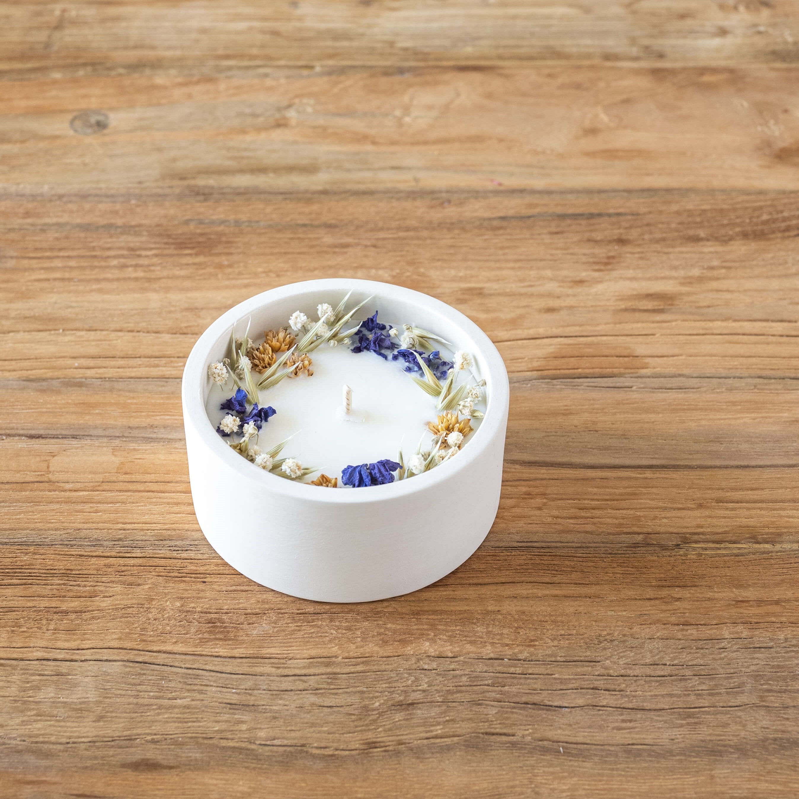 Flowrette Fleur d'acacia bougie fleurie parfumée bleue