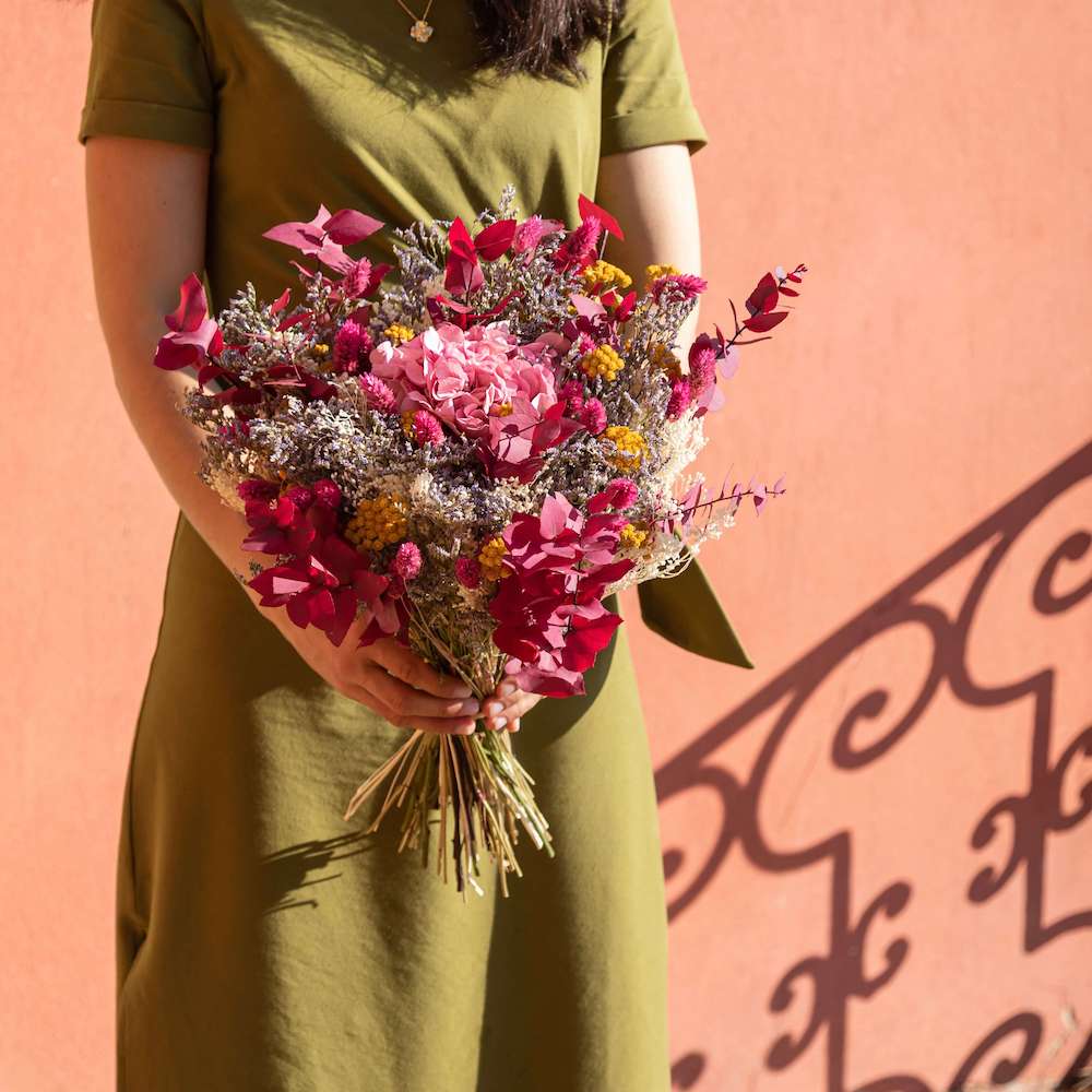 Flowrette Emile bouquet fleurs séchées taille M hortensia rose