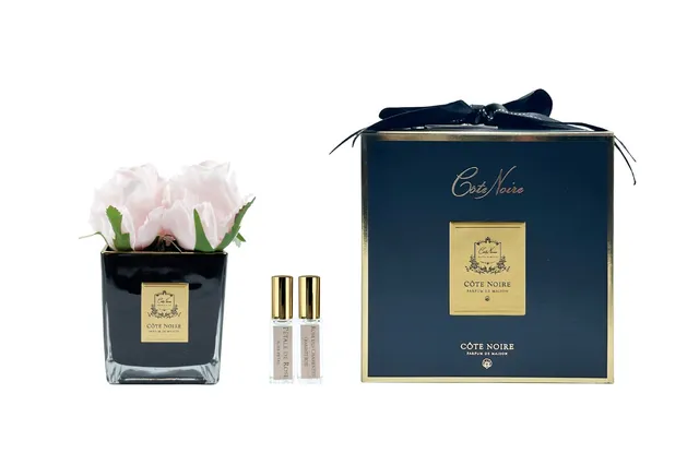 Côte Noire Couture Rosebuds SVB406 roses rose pink vase noir