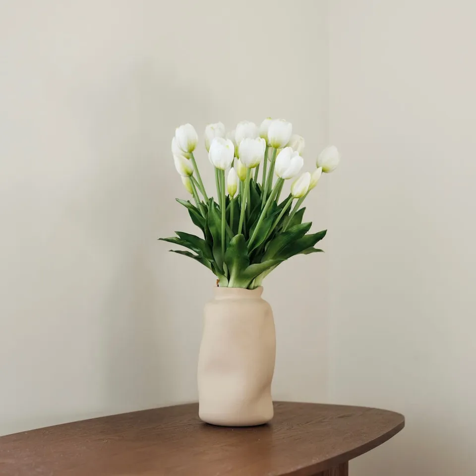 Flowrette Fleurs artificielles Botte 5 tulipes blanches x1