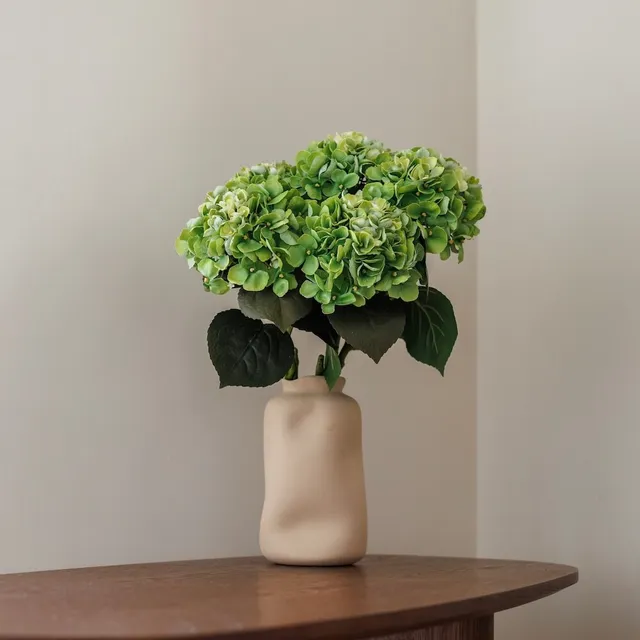 Flowrette Hortensia vert fleur artificielle tige x1