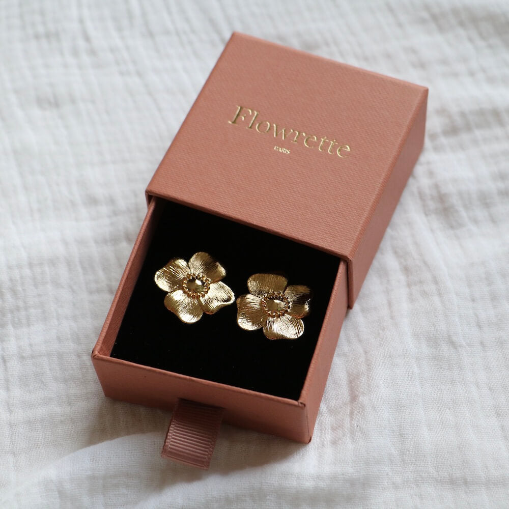 Flowrette Bertille petites boucles d'oreilles plaqué or