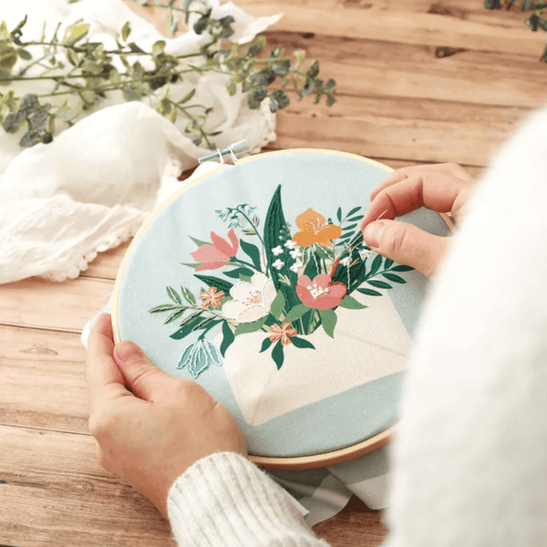 Flowrette Loisirs créatifs kit broderie bouquet Ø20cm débutant