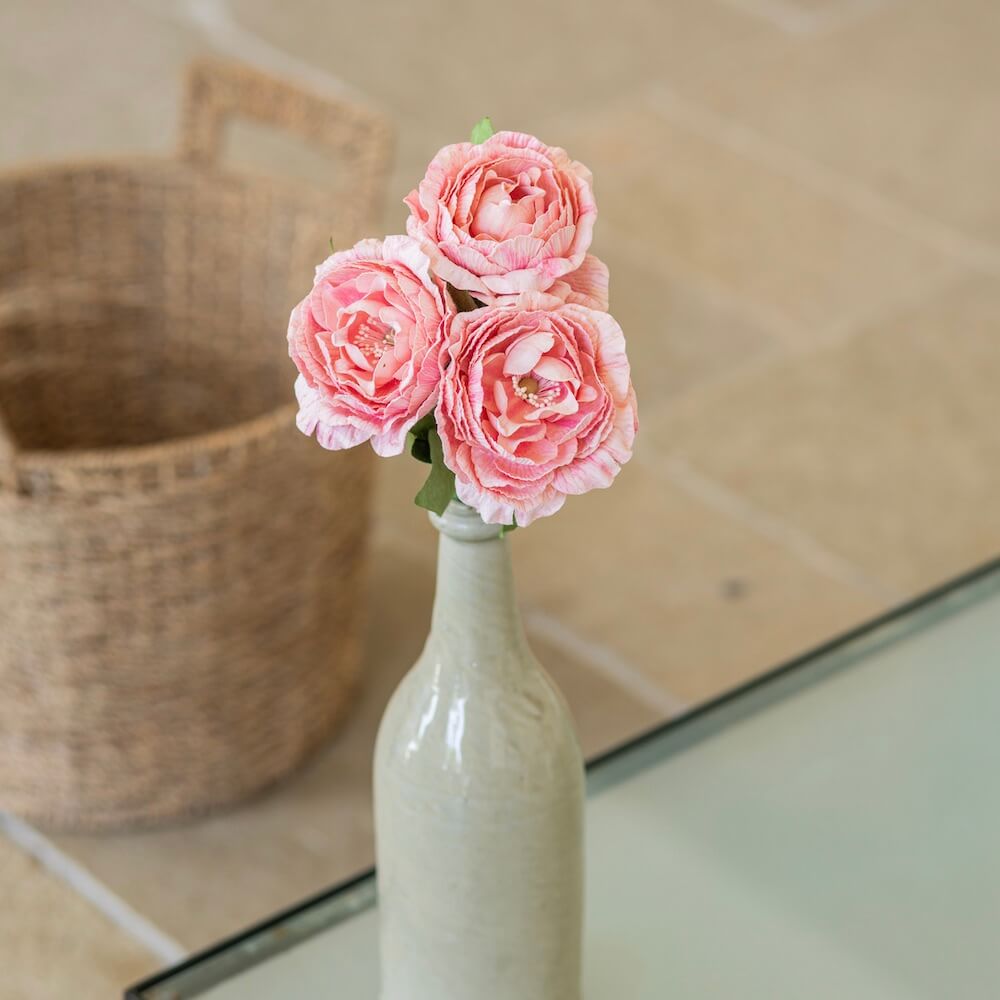Flowrette Camélia fleur en papier rose pâle x1 éternelle