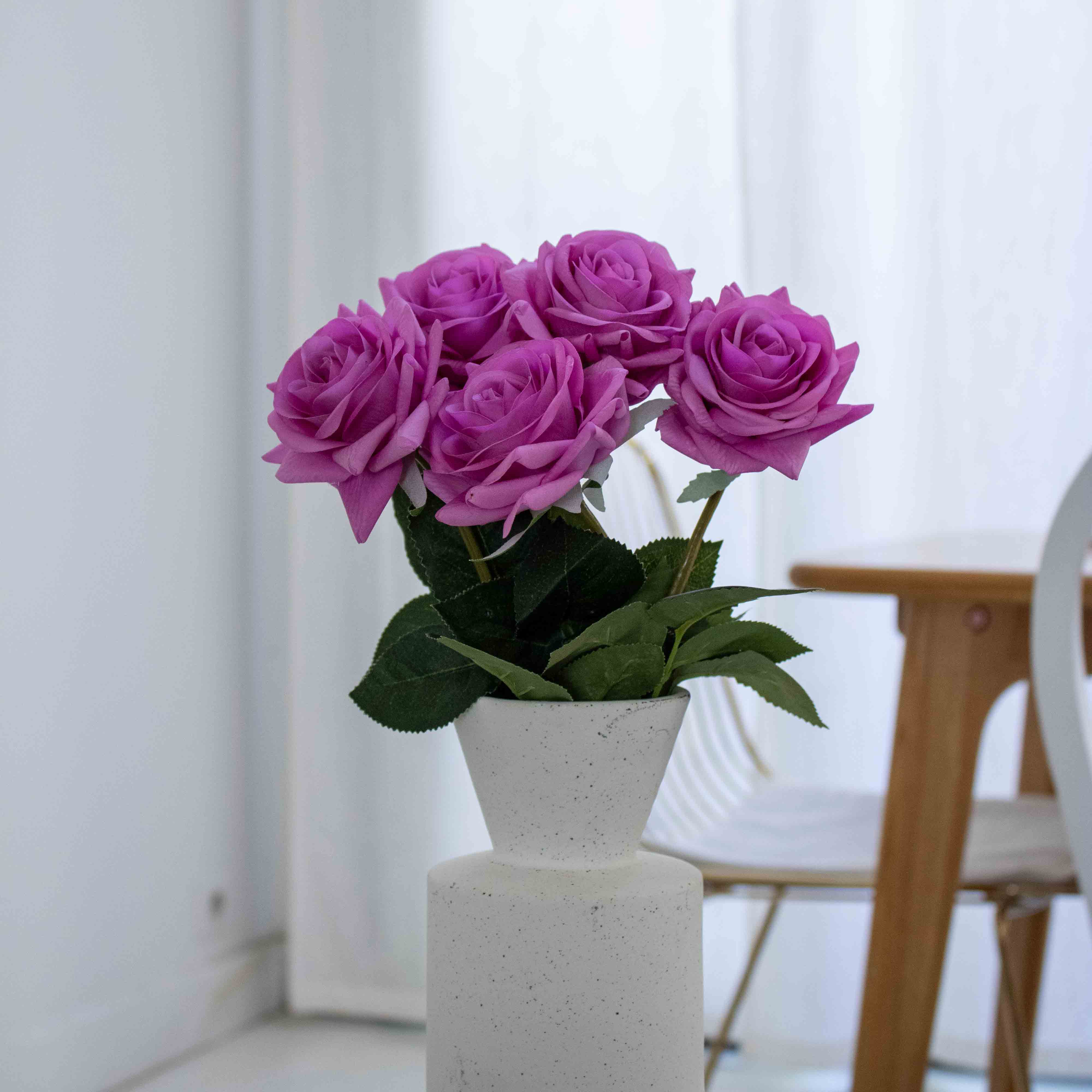 Flowrette Petite rose violette fleur artificielle x1 real touch
