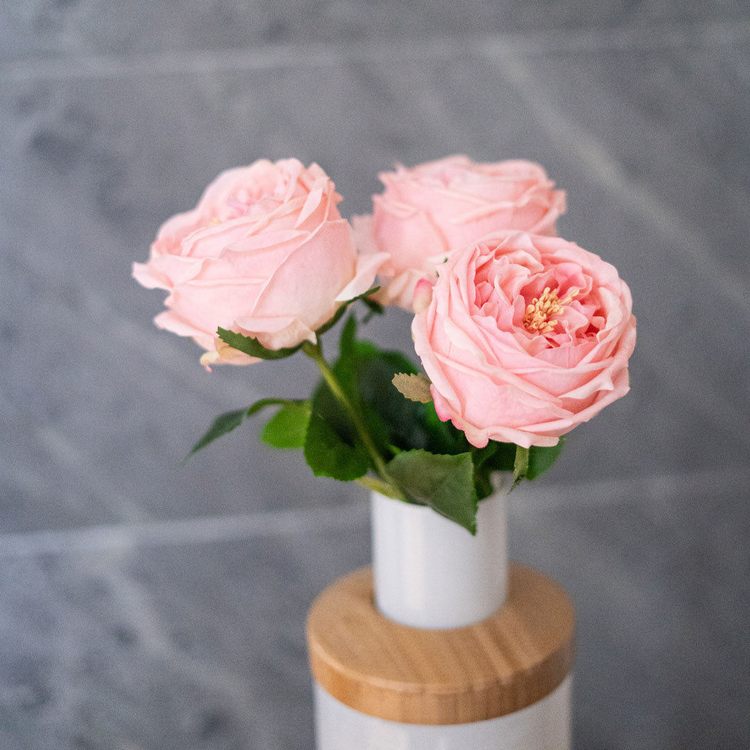 Flowrette Rose rose pâle fleur artificielle x1 Real Touch