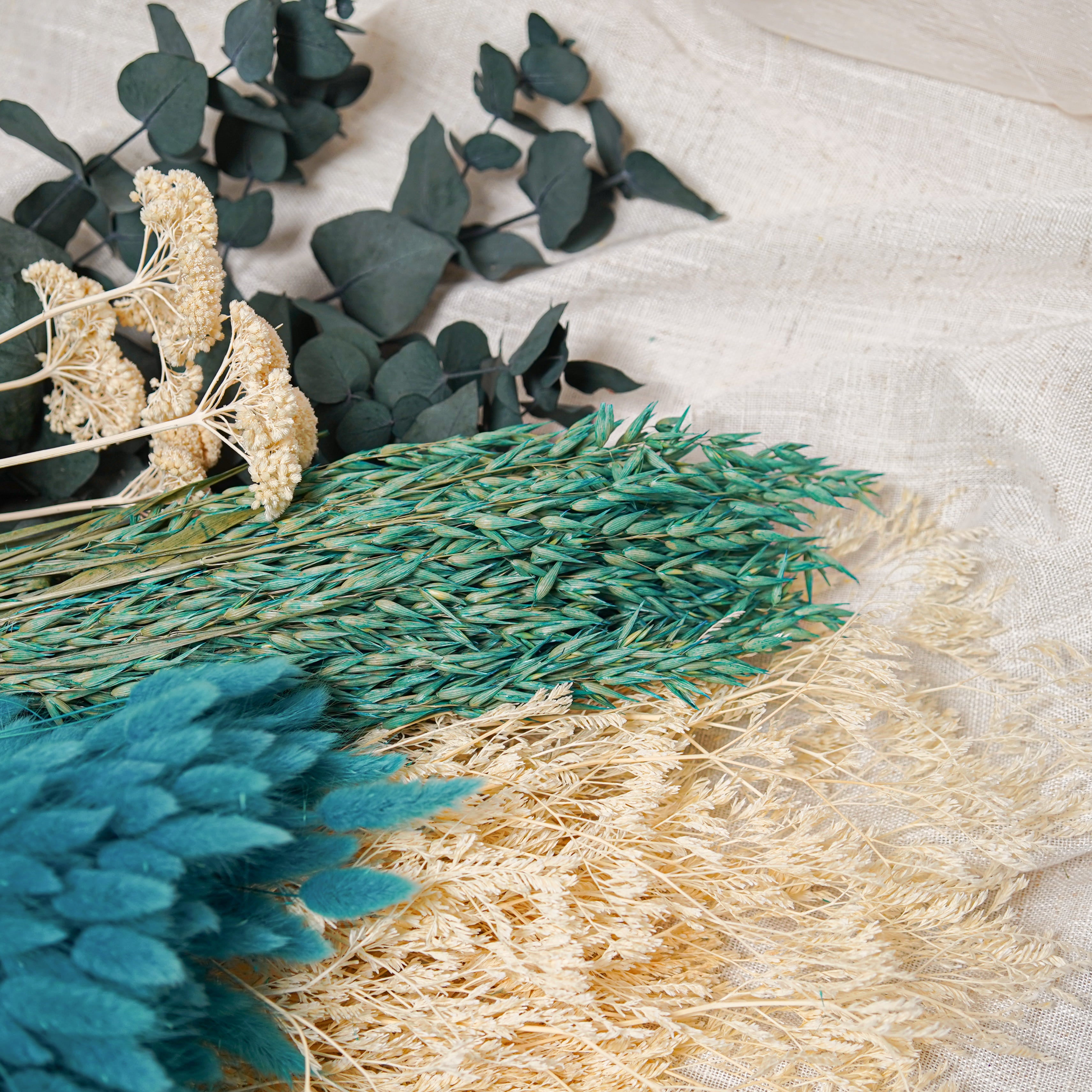 Flowrette Assortiment 5 bottes fleurs séchées bleu turquoise