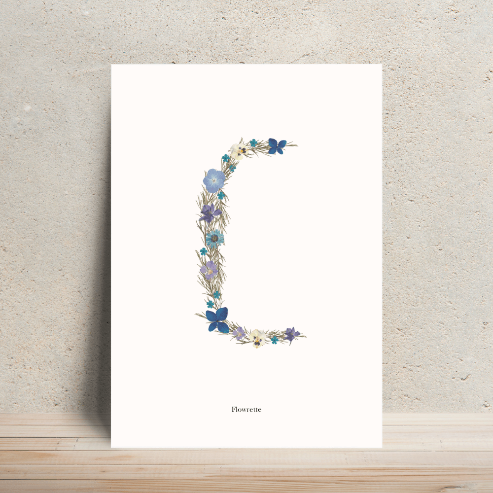 Flowrette affiche A4 herbier lettre bleue dessin floral