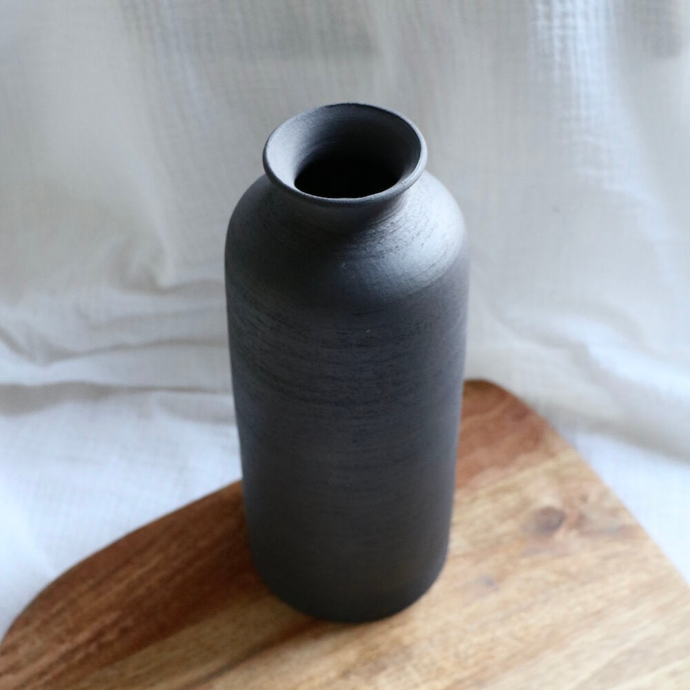 Flowrette Terre Noire vase terre cuite noire taille S