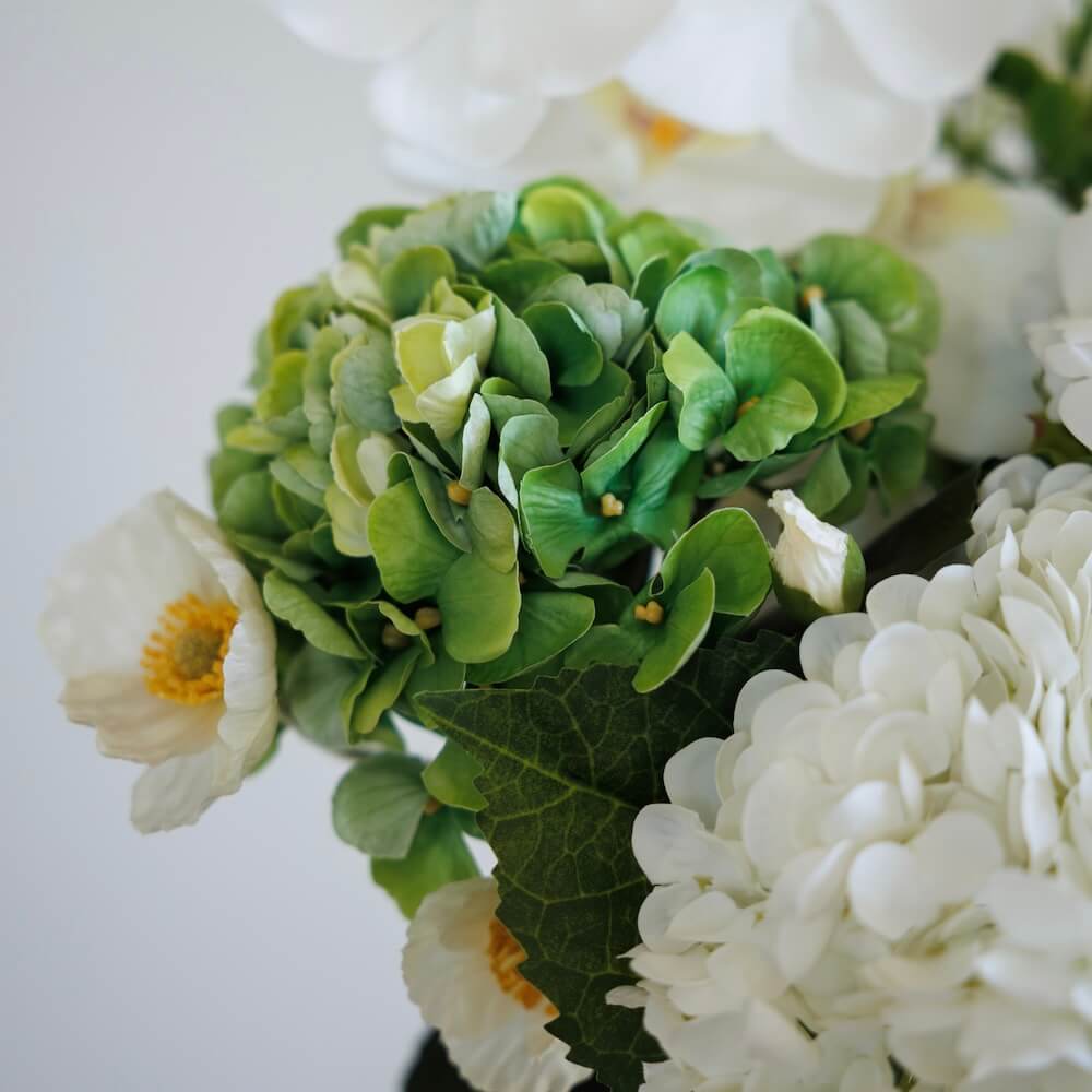 Flowrette Rosaline bouquet artificiel blanc et vert Real Touch