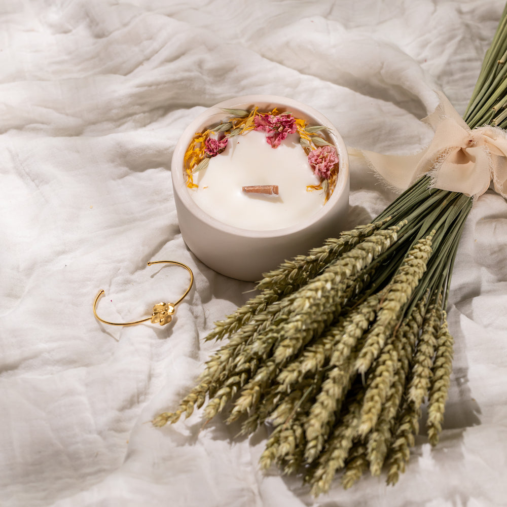 Flowrette Décoration Coffret 3 Ans Bougie + Bouquet de Blé