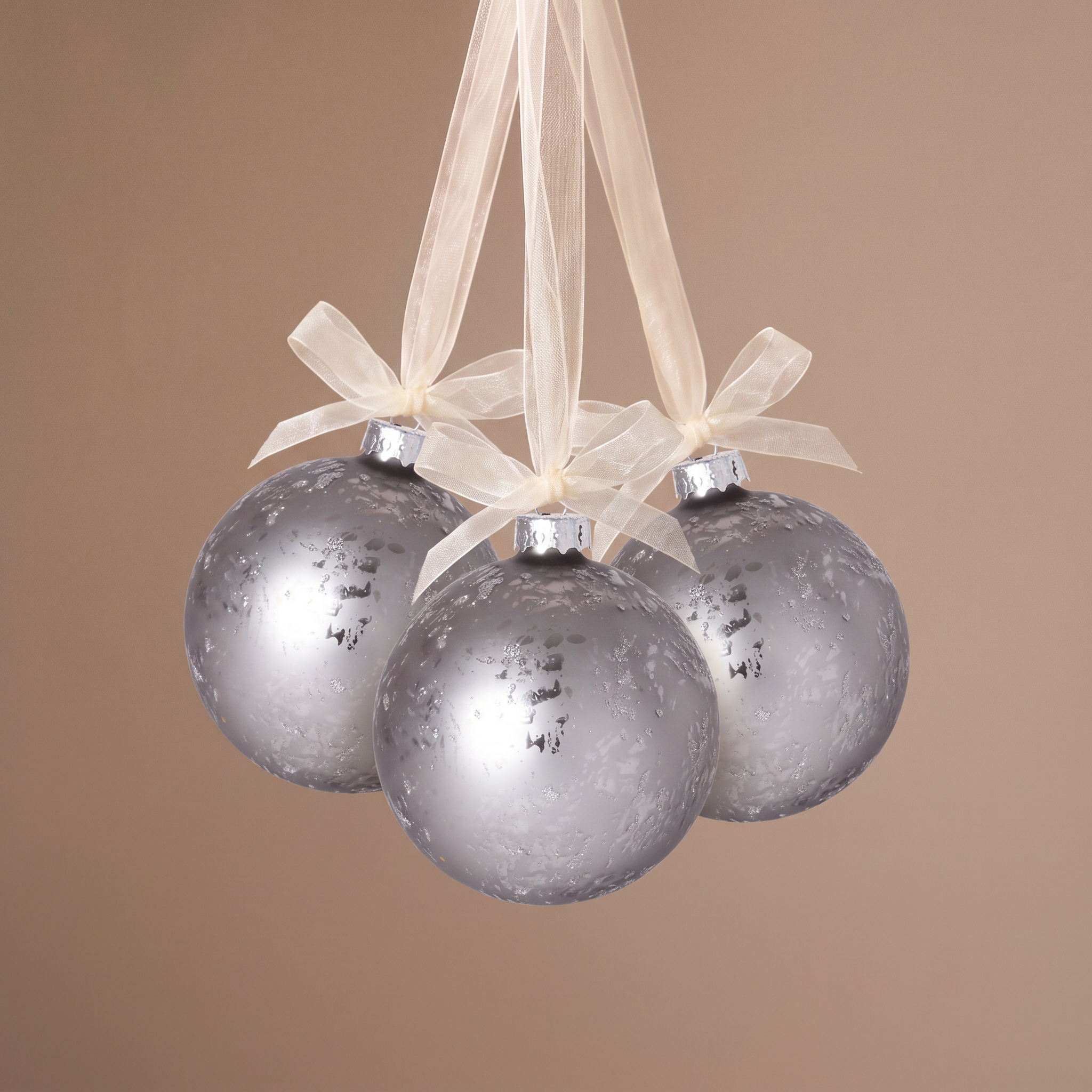 Sia Home Boule de Noël Pailletée et Mat 8 cm boule grise