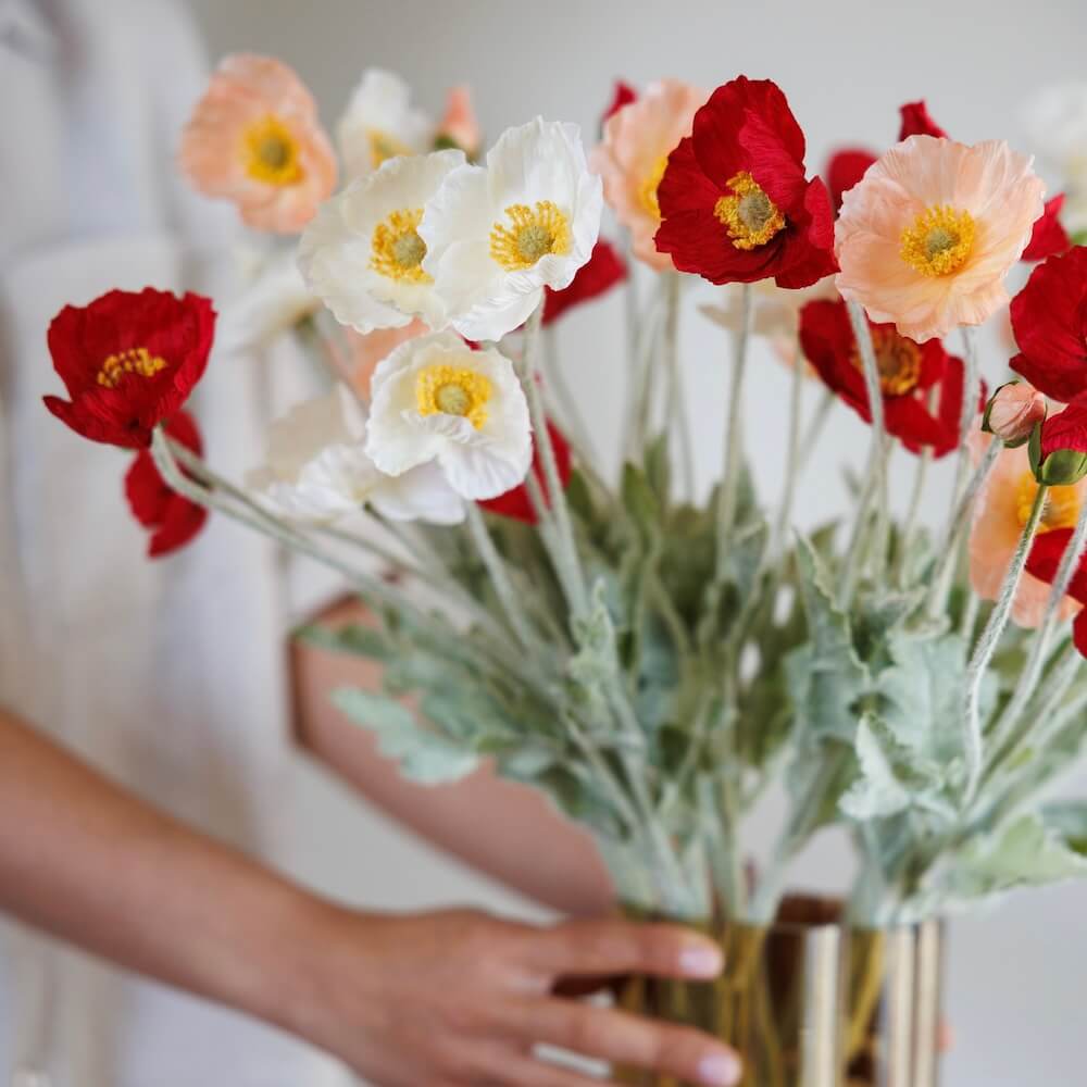 Flowrette Pavots bouquet artificiel corail rouge blanc
