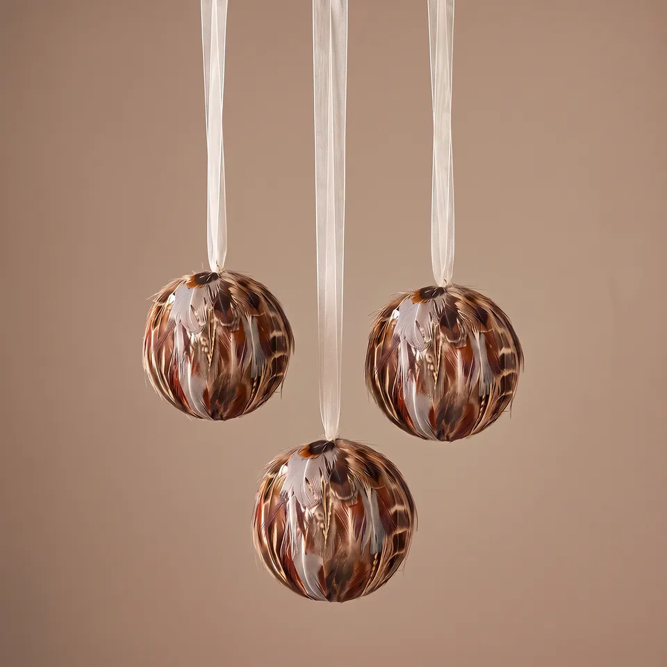 Sia Home Boules suspensions Noël Plumes 6 cm marron