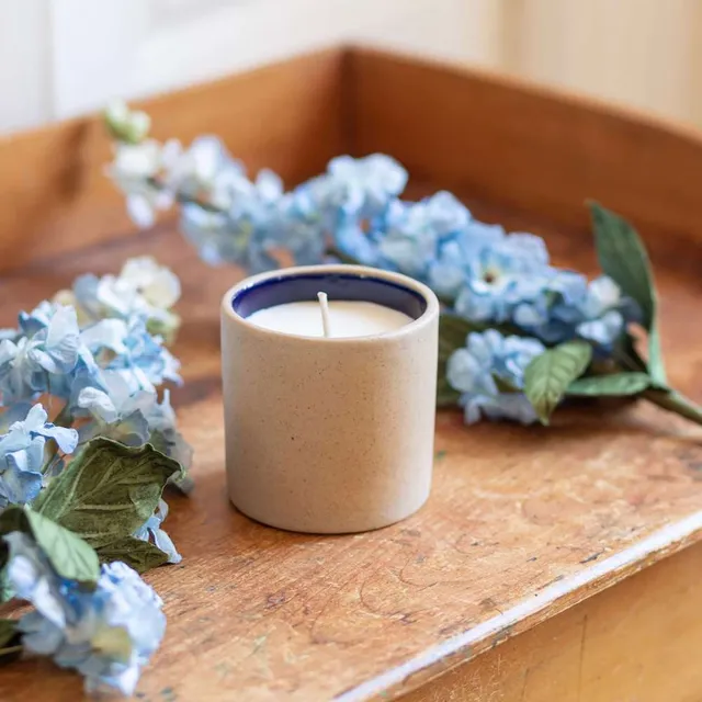 Flowrette Harmony bougie soja myosotis pot grès bleu
