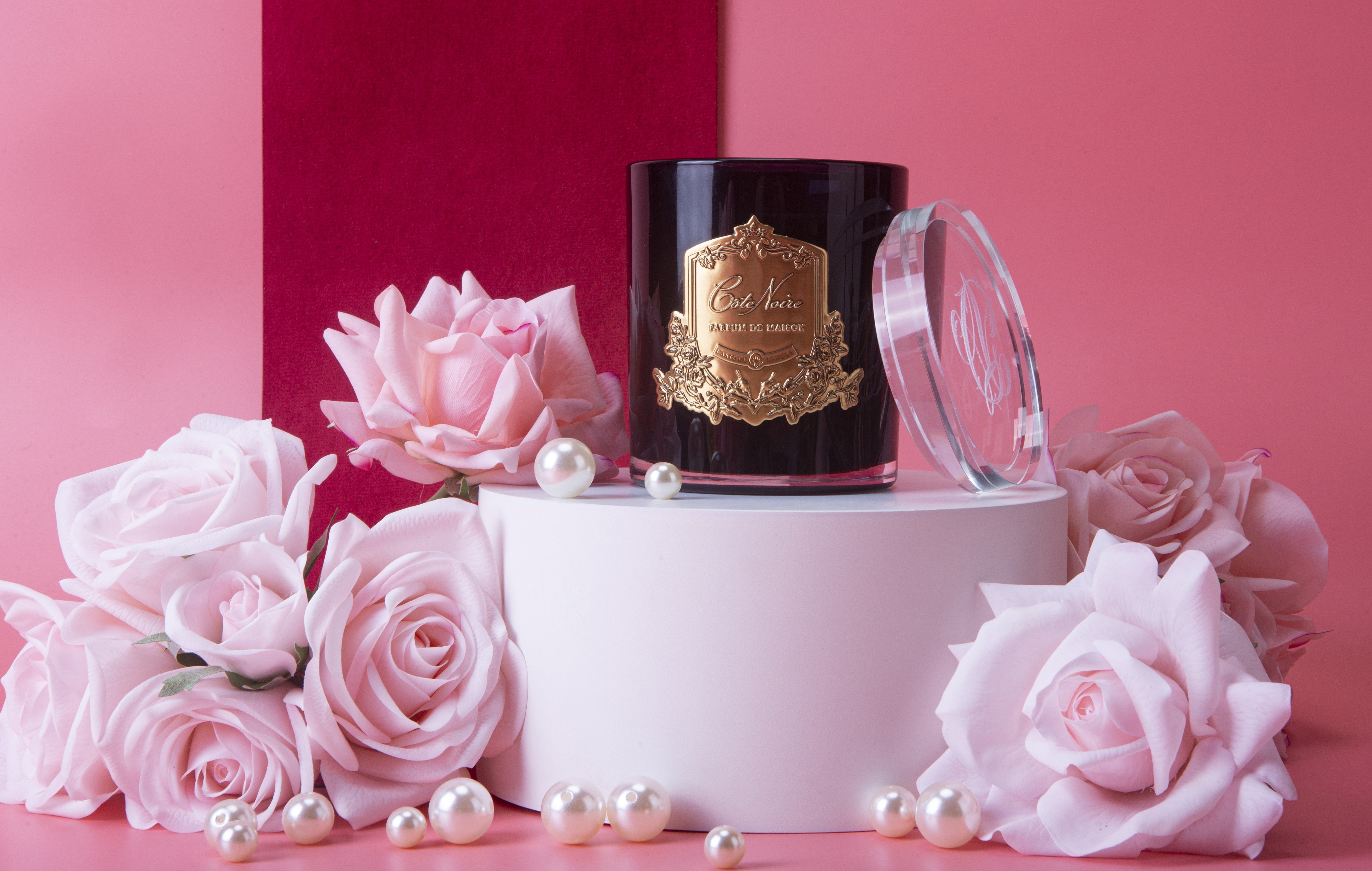 Côte Noire Soy Blend Candles bougie pétale de rose 450g verre noir