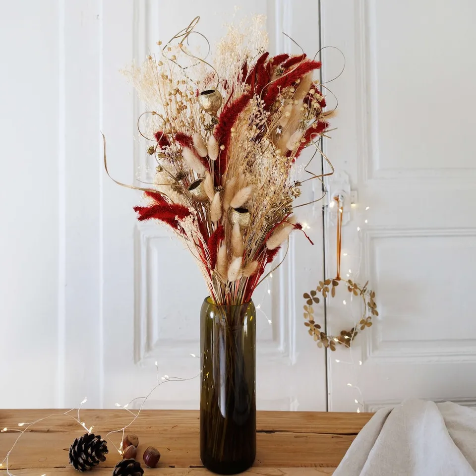 Flowrette Noël Bouquet de Noël de face fleurs séchées rouge doré