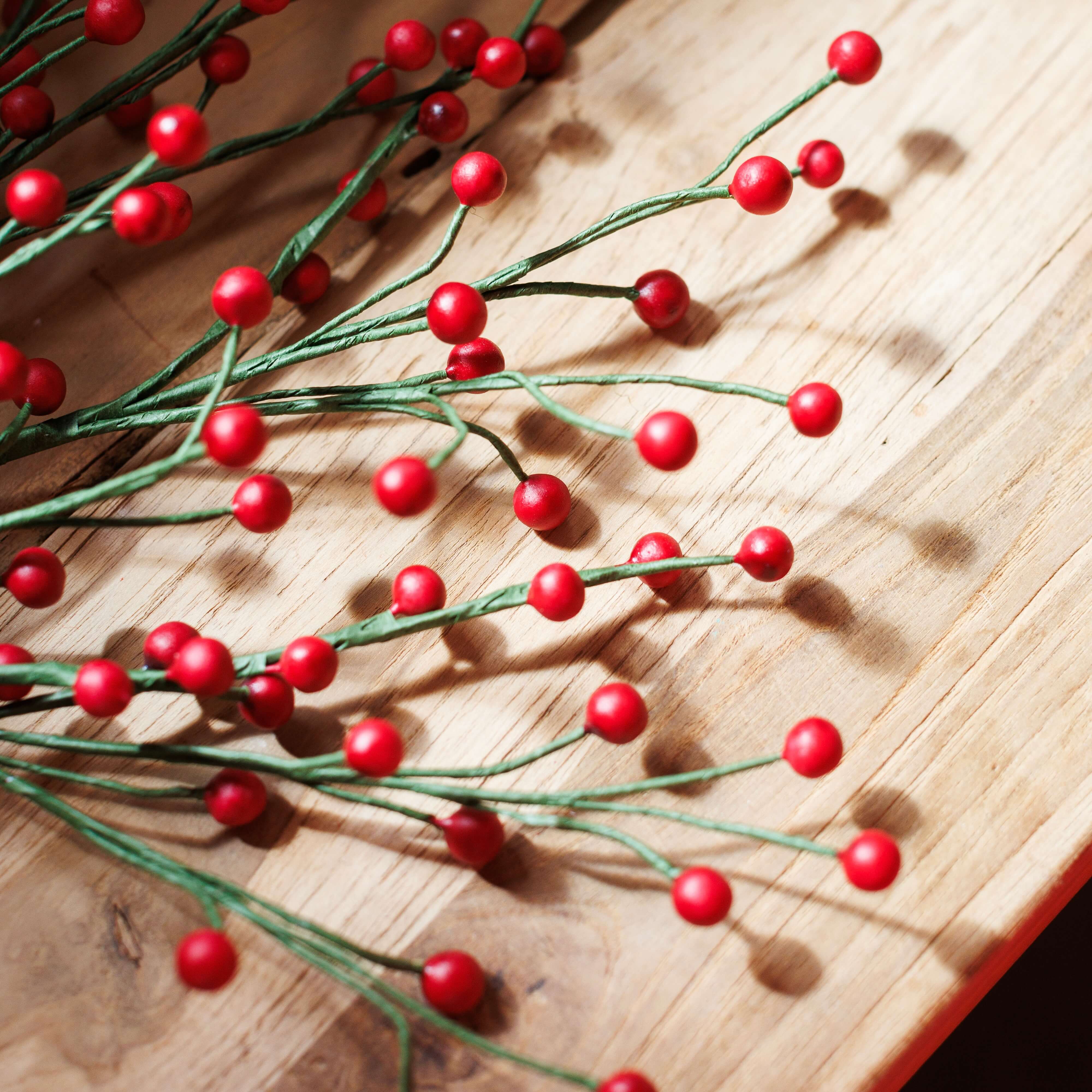Flowrette Baies fleurs papier rouge branche x1