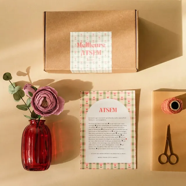 Flowrette Coffret Meilleure ATSEM rose papier vase verre