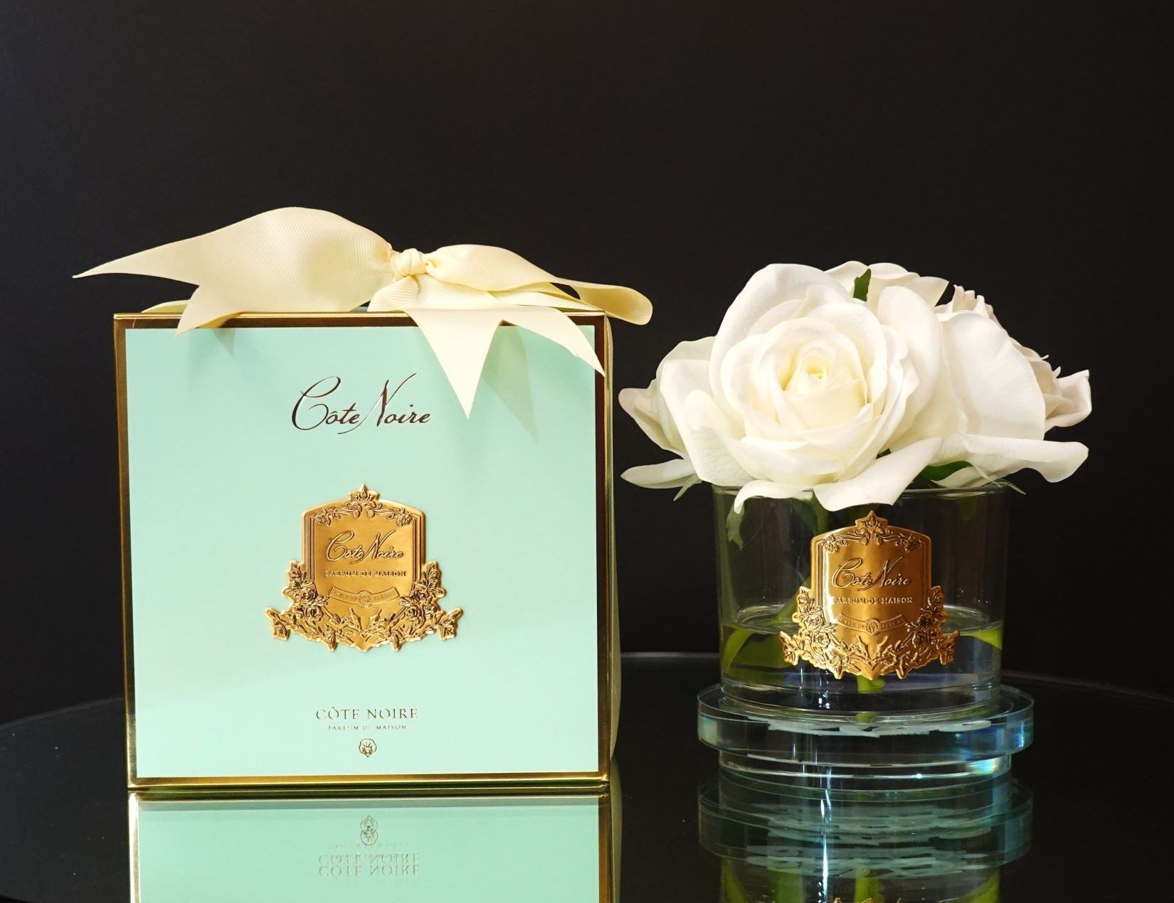 Côte Noire Perfumed Flowers GMR92 bouquet 5 roses ivoire