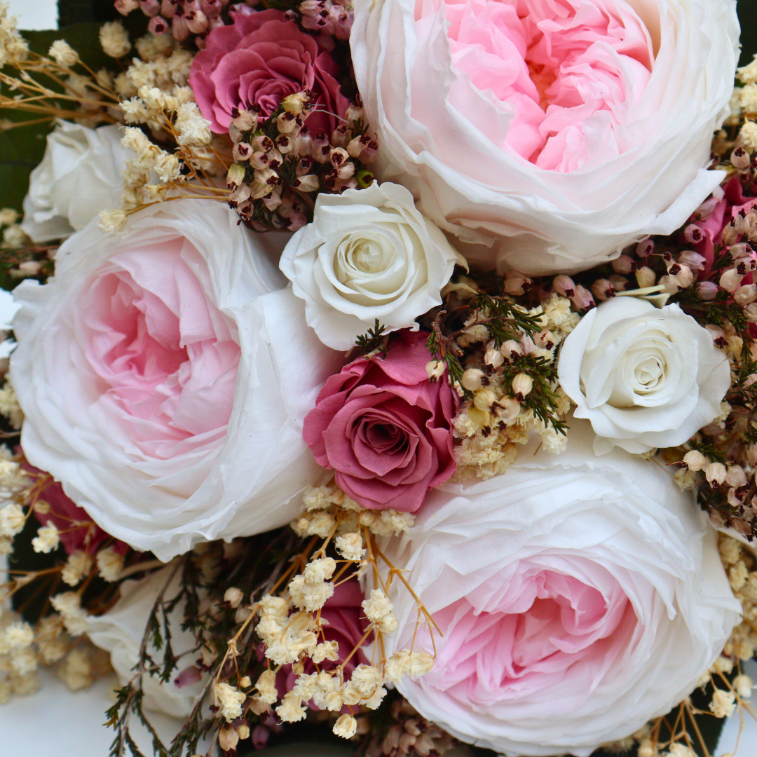 Ateliers Ouchamp Mariage Rue de Lota bouquet mariée stabilisé