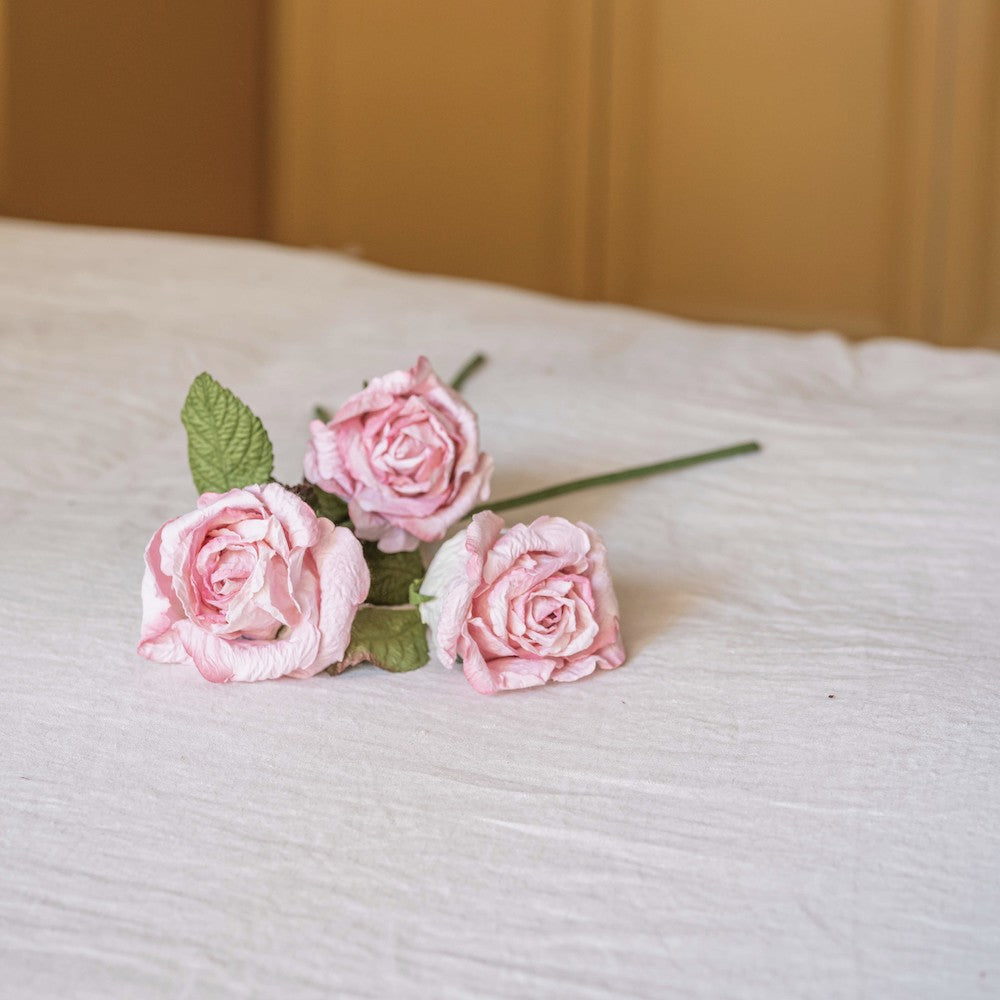 Flowrette Alice rose en papier rose pâle x1 éternelle