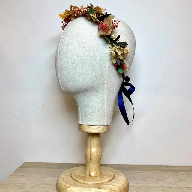 Ateliers Ouchamp Rue Férou couronne cheveux fleurs stabilisées