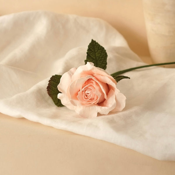 Flowrette Lady rose papier champagne à l’unité