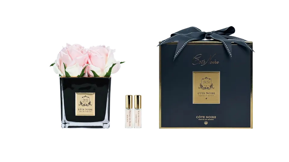 Côte Noire Couture Rosebuds 4 roses champagne vase noir