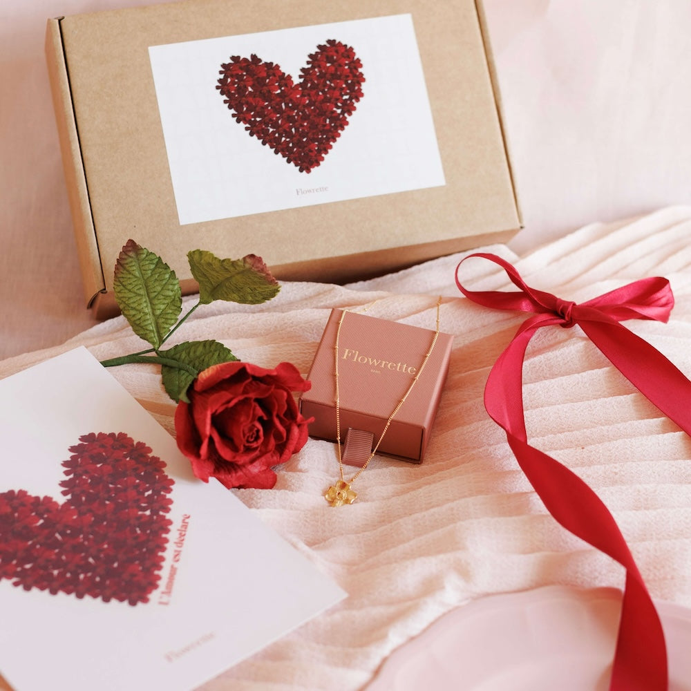 Flowrette Décoration Coffret tendresse infinie collier + rose
