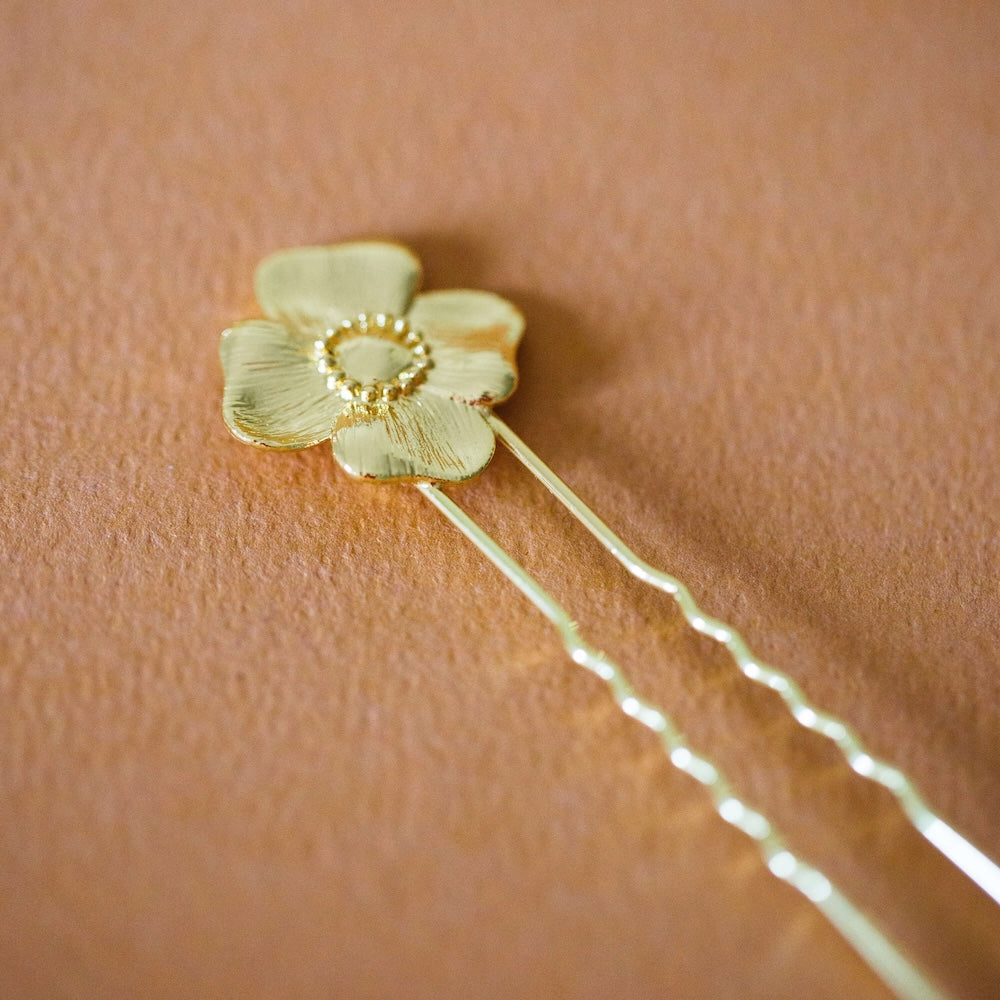 Flowrette Bertille pic à cheveux plaqué or fleur cerisier