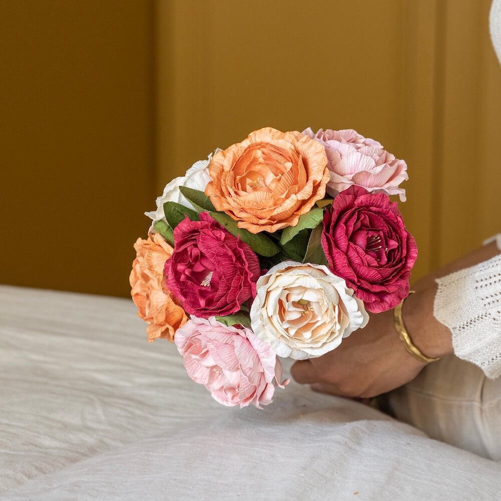 Flowrette Camelia bouquet fleurs en papier pour mariée