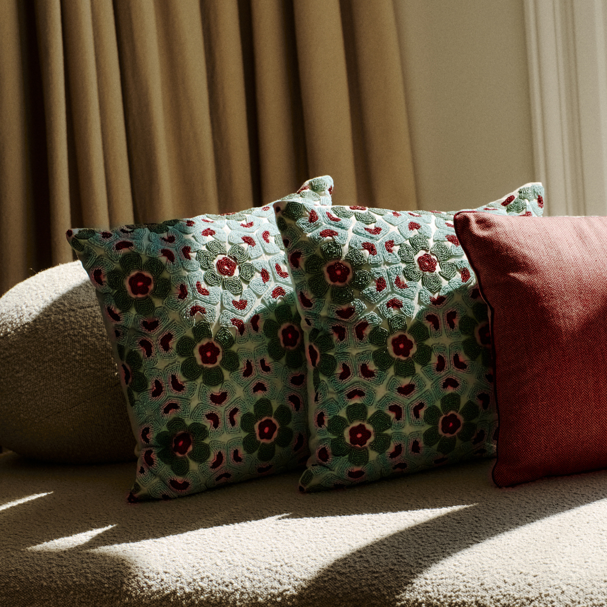 Sia Home Cortone coussin coton bleu 45 cm brodé