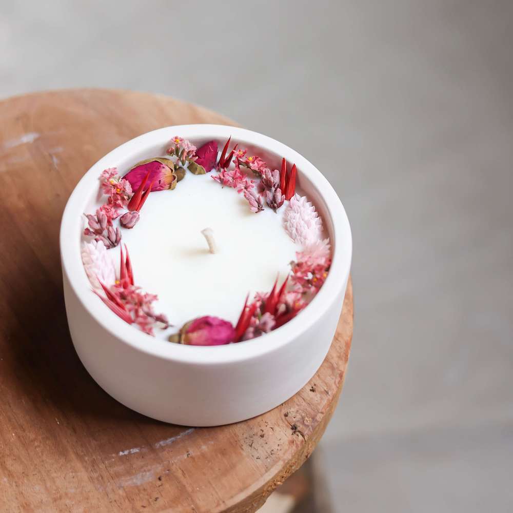 Flowrette Grand Amour bougie fleurie soja rose sauvage