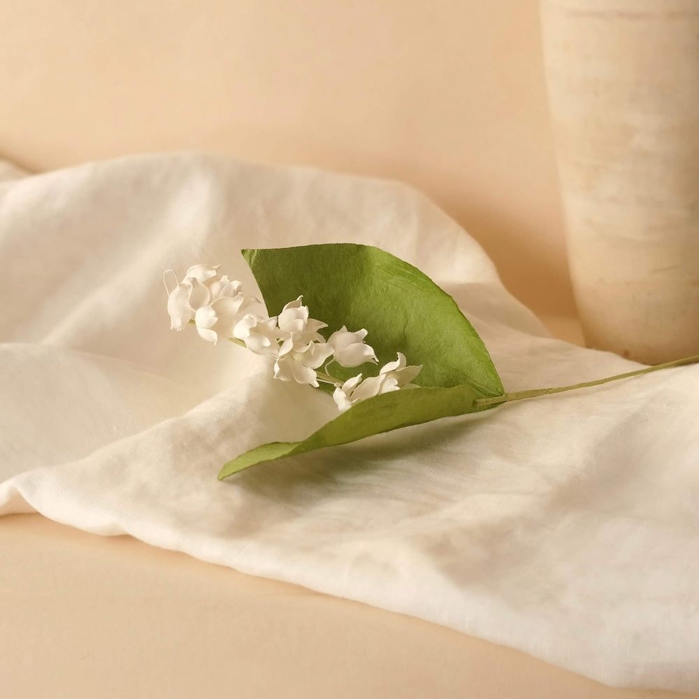Flowrette Fleurs en papier Brin de muguet blanc fleur papier x1