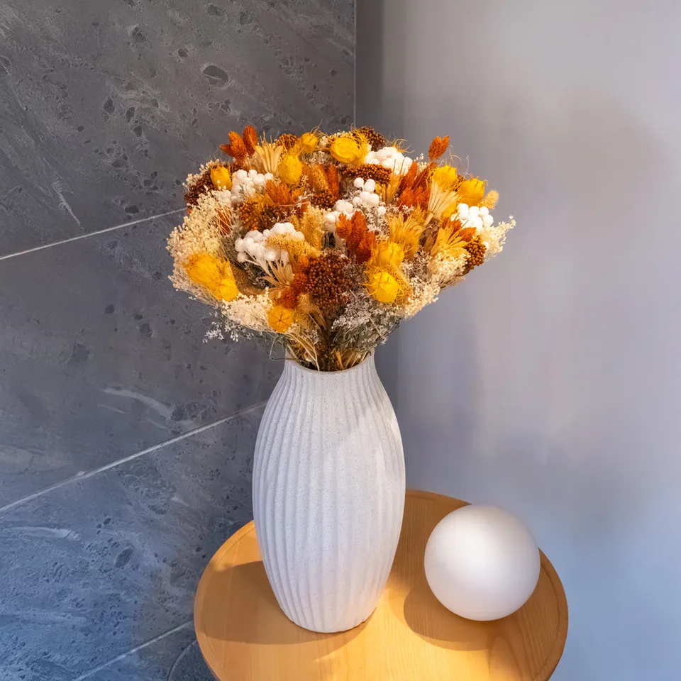 Flowrette Victor bouquet fleurs séchées jaune taille M