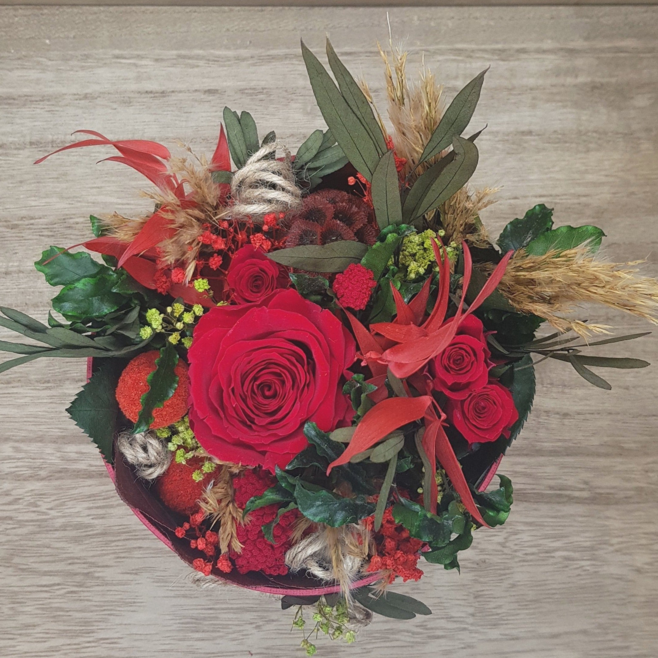 Ateliers Ouchamp Boîtes Place Edouard 7 boîte roses rouges 14 cm