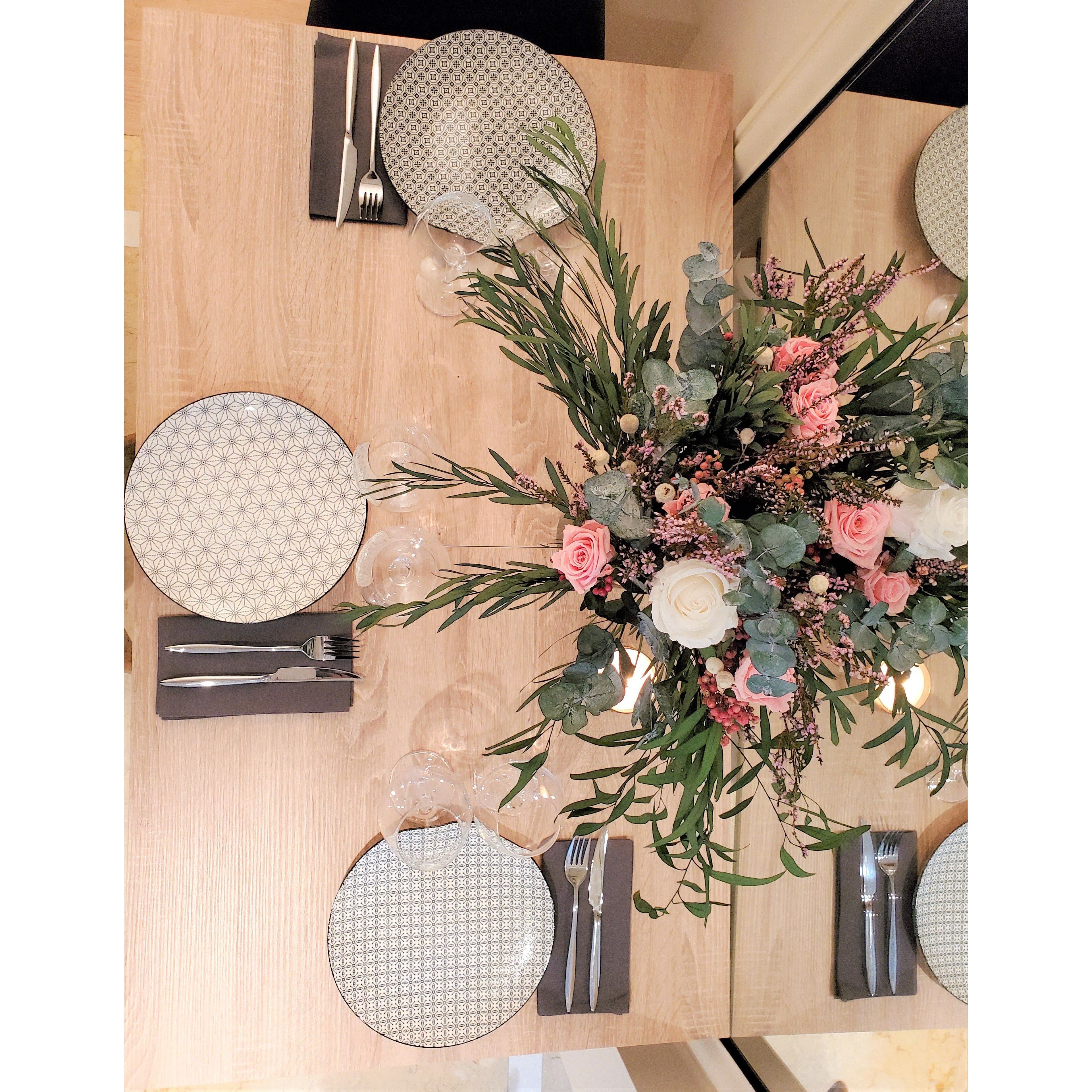 Ateliers Ouchamp Rue de la Bruyère bouquet roses stabilisées 50 cm