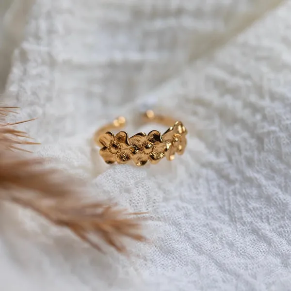 Flowrette Bertille Ring bague dorée fleurs cerisier
