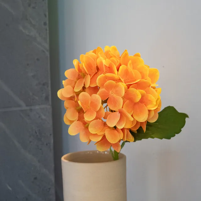 Flowrette Hortensia orange x1 fleur artificielle Real Touch