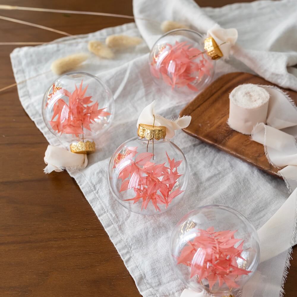 Flowrette Boules de Noël rose fleurs séchées lot de 4