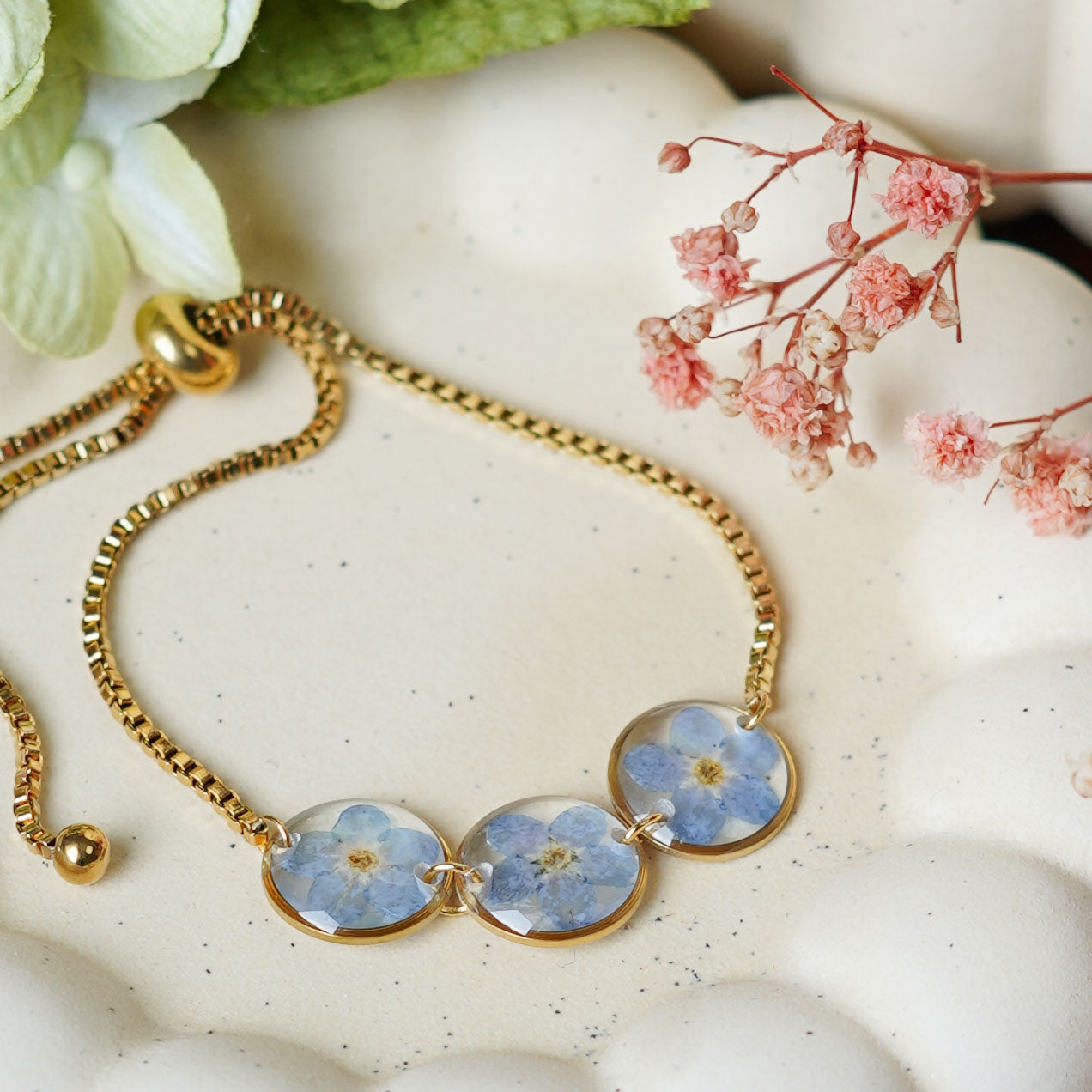 Flowrette Almée bracelet fleurs séchées bleues
