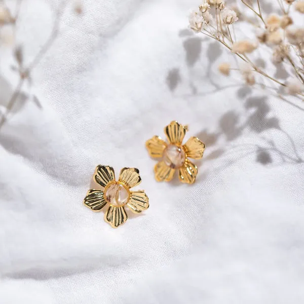 Flowrette Daisy petites boucles d'oreilles fleurs séchées dorées